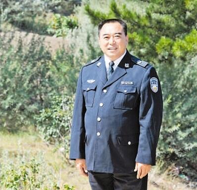 李培斌